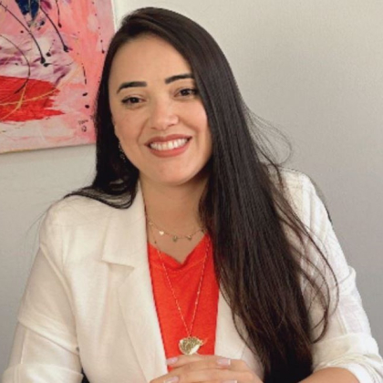 Claudia Villa Nova