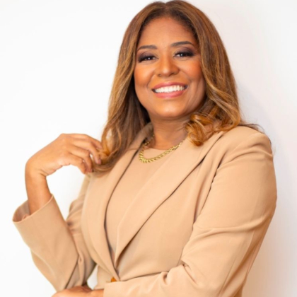 Mônica Valéria Merkt